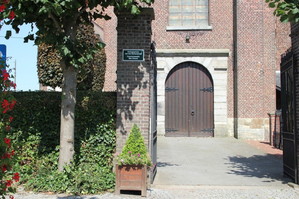 Commonwealth War Graves Kaster #1