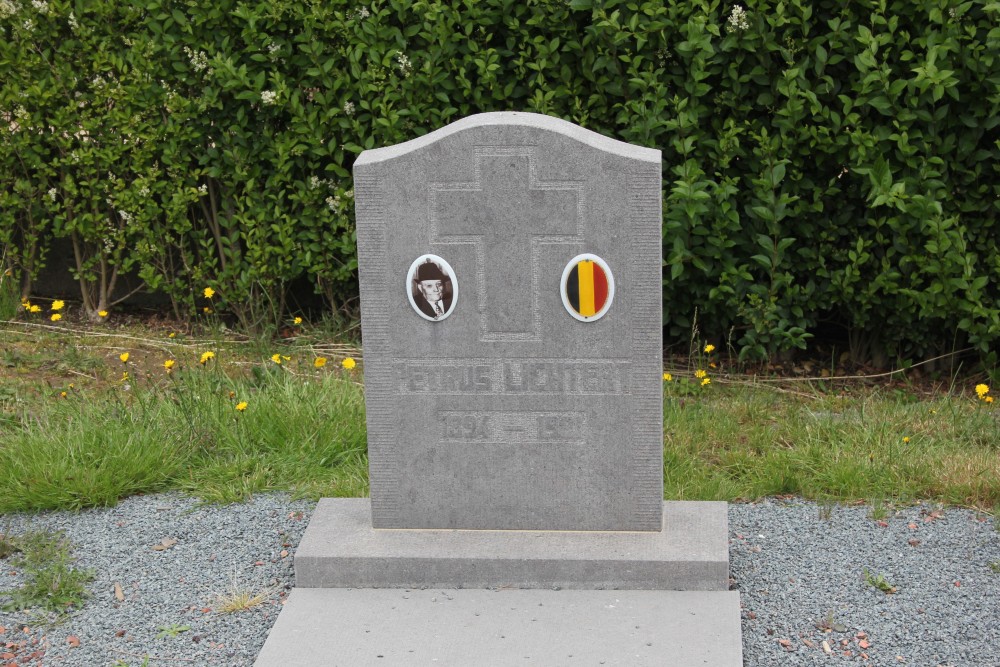 Belgian Graves Veterans Kester #1