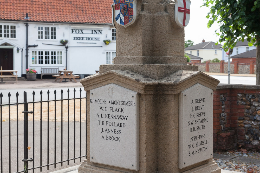 Oorlogsmonument Garboldisham #3