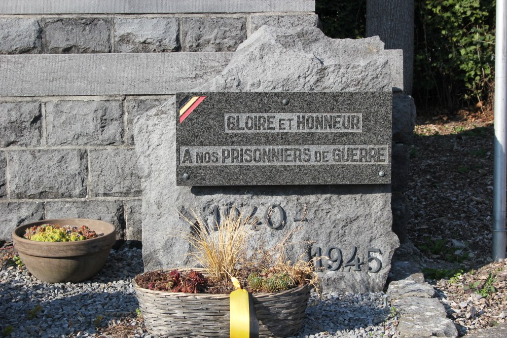 War Memorial Warzée #3