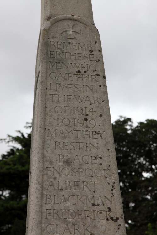 Oorlogsmonument South Harting #3