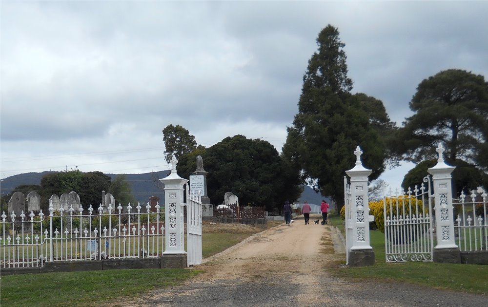 Oorlogsgraven van het Gemenebest Woodend Cemetery