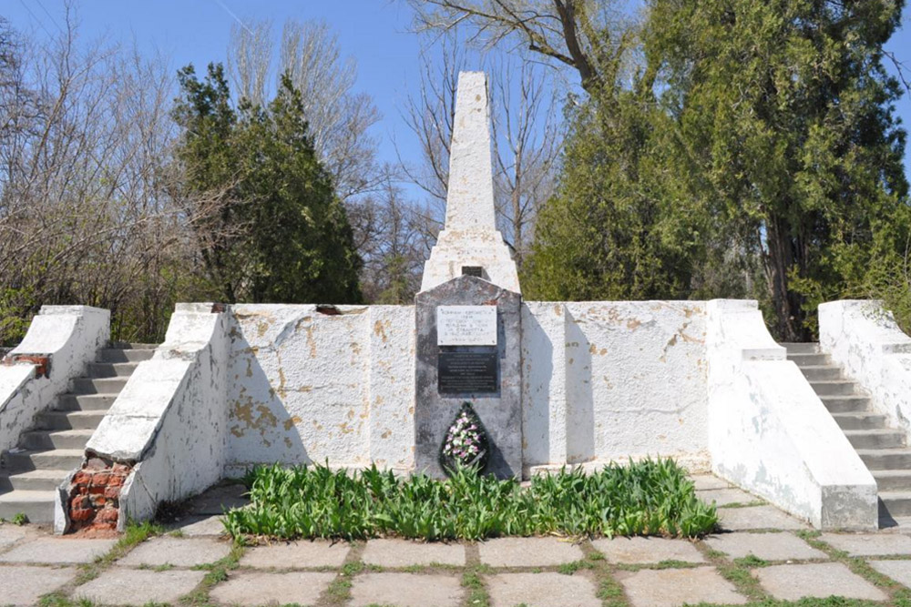 Mass Grave Soviet Soldiers Volgograd #1