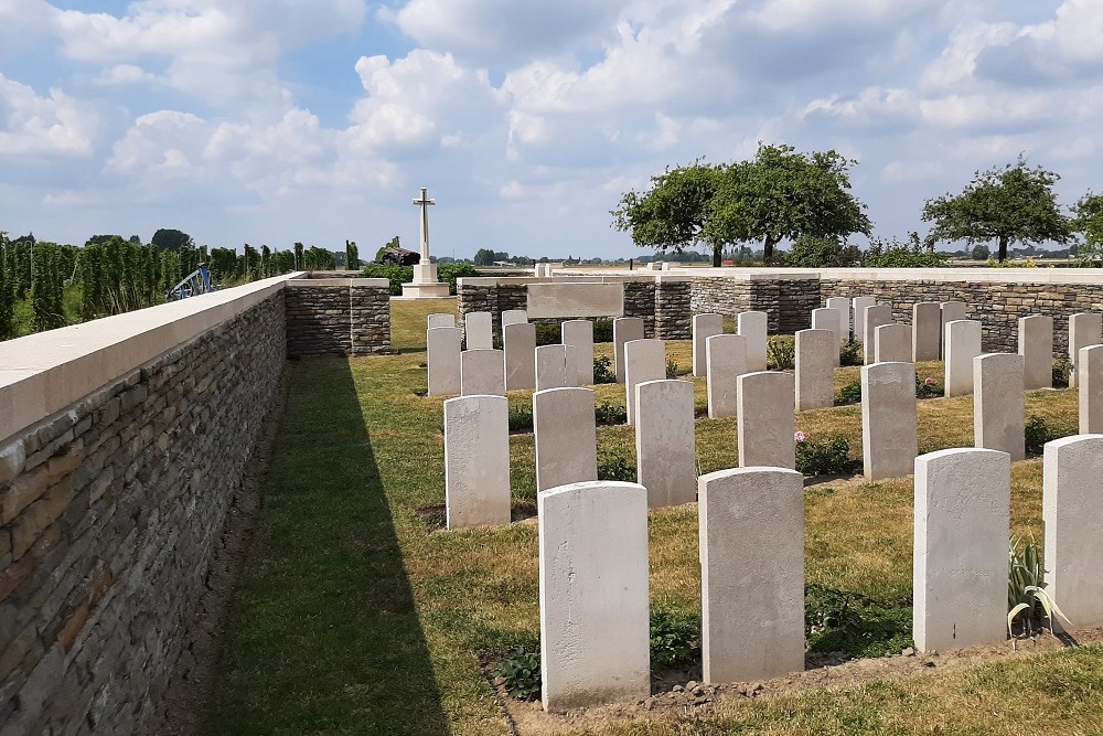 Oorlogsbegraafplaats van het Gemenebest Rue-du-Bacquerot No.1 #2