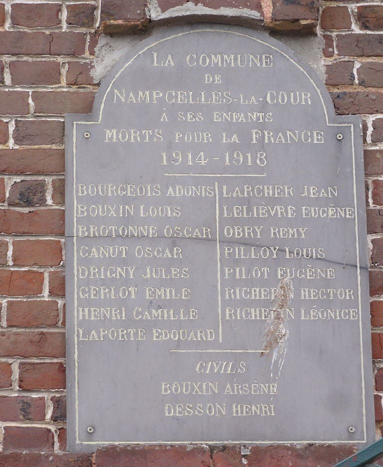 Monument Eerste Wereldoorlog Nampcelles-la-Cour