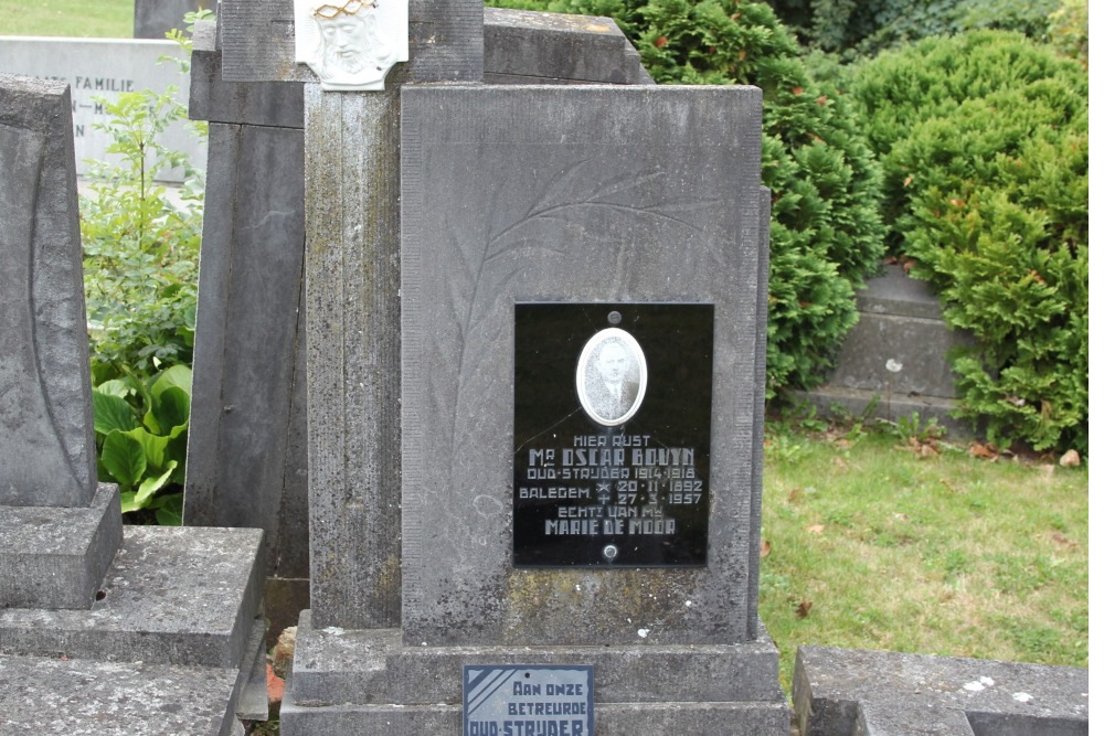 Belgian Graves Veterans Balegem Old Cemetery Cemetery Vrijhem #1