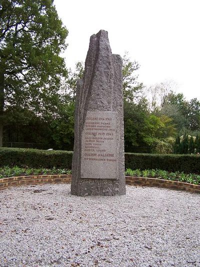 War Memorial La Verrière #1