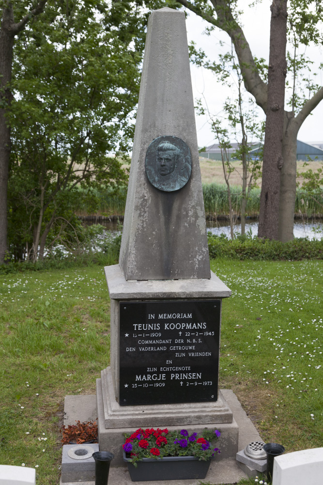 Grave Memorial Municipal Cemetery Kuinre #5