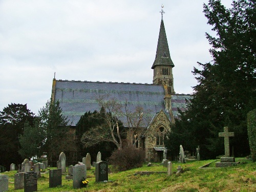 Commonwealth War Graves St Mary Churchyard