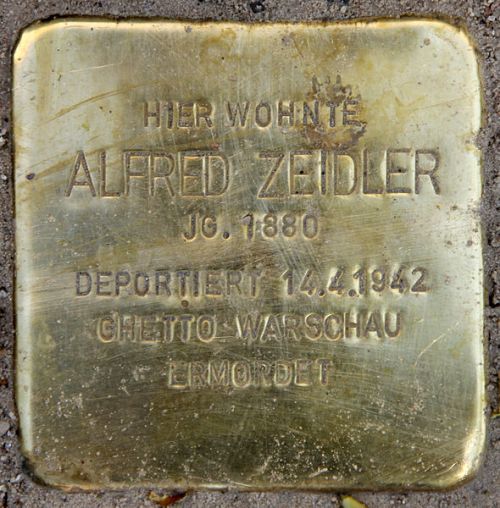 Stolpersteine Trautenaustraße 5 #1