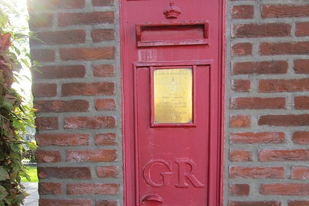 Memorial General Cemetery Steenbergen #3