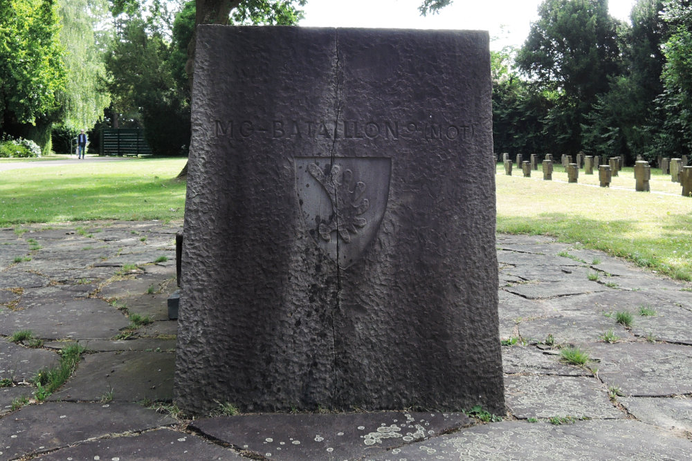 Oorlogsmonument 3. Panzer Grenadier Division Bedburg #4