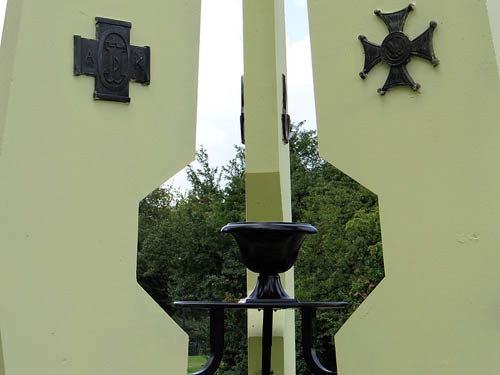 Monument Vermoorde Soldaten AK-regiment 