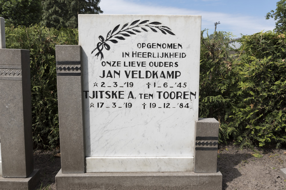 Dutch War Graves General Cemetery Ommen #2
