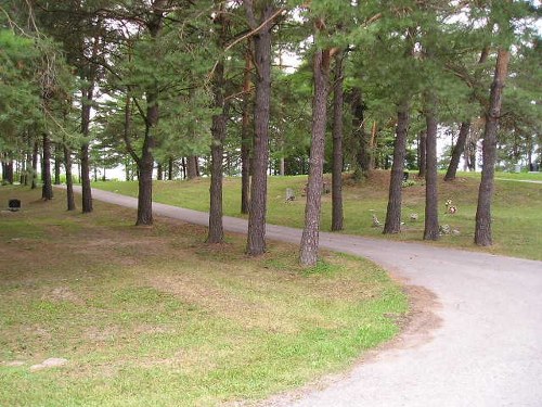 Oorlogsgraven van het Gemenebest Mnjikaning First Nation Cemetery