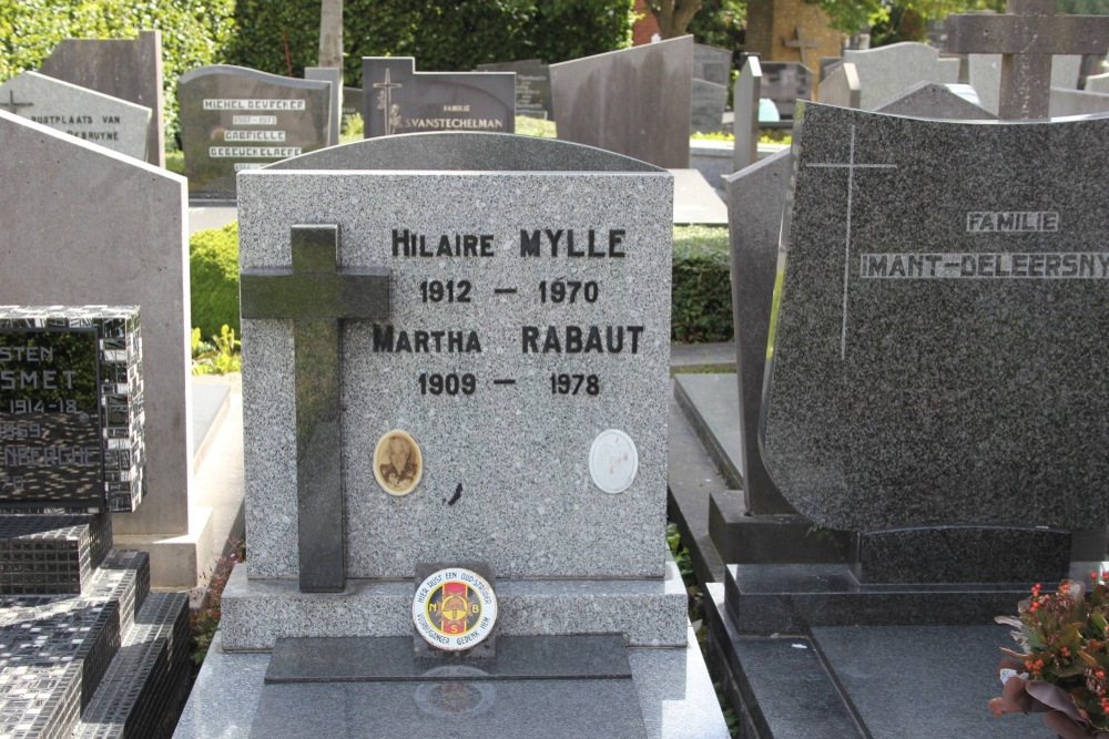 Belgian Graves Veterans Esen #3