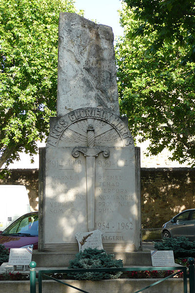 Oorlogsmonument La Tour-d'Aigues #1