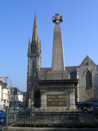 Oorlogsmonument Landivisiau #1