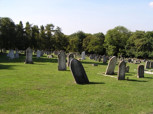 Commonwealth War Graves Street Cemetery
