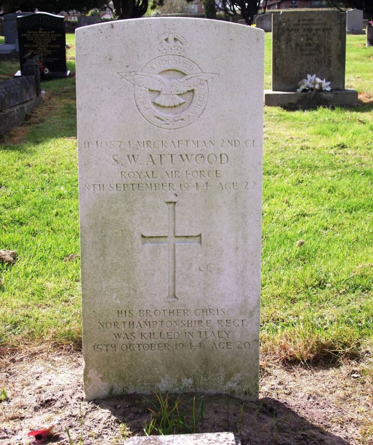 Oorlogsgraven van het Gemenebest Dallington Cemetery #1