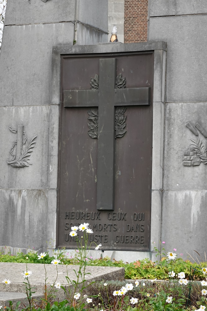 War Memorial Montzen #3