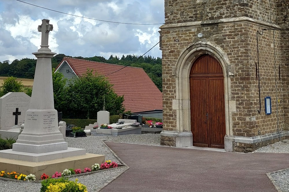 Oorlogsmonument Henneveux #1