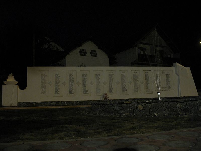 Monument Tweede Wereldoorlog Jabukovac #1