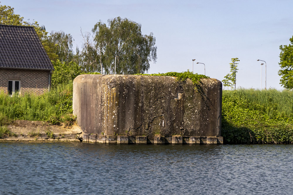 Bunker 34 Grensstelling Zuid-Willemsvaart #2