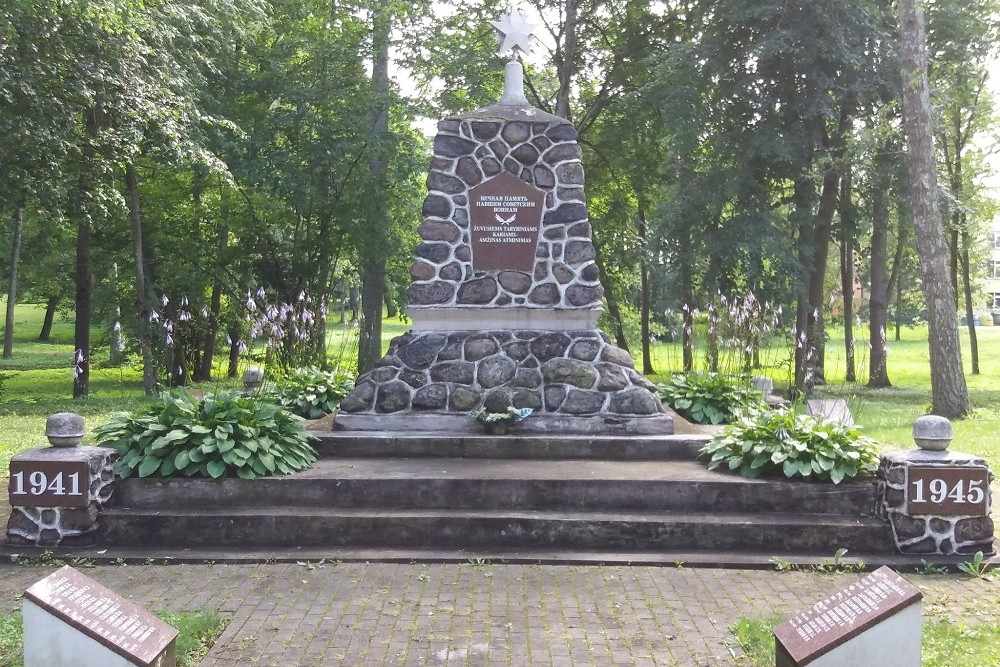 Sovjet Oorlogsbegraafplaats Zagare #1