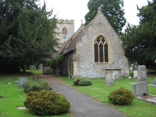 Commonwealth War Graves St. Michael Churchyard