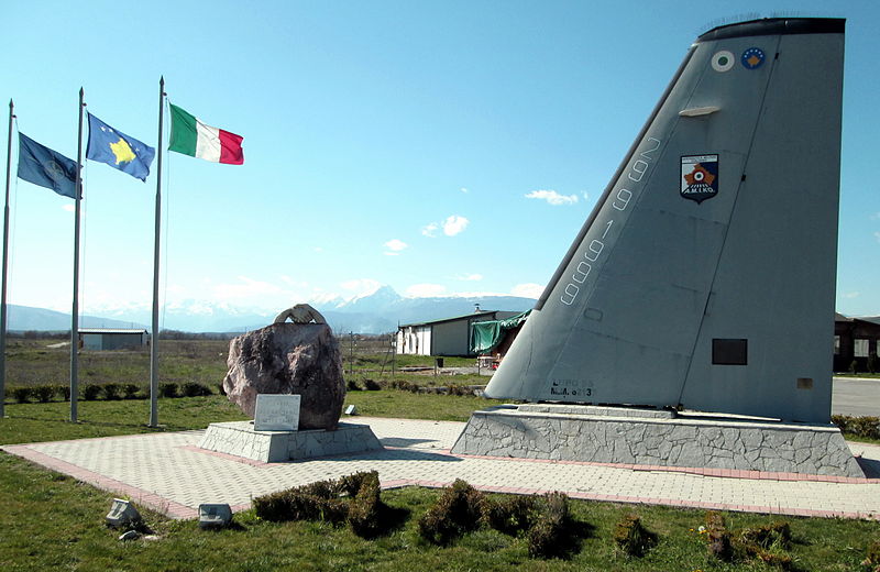 Monument Eerste Vlucht Gjakova