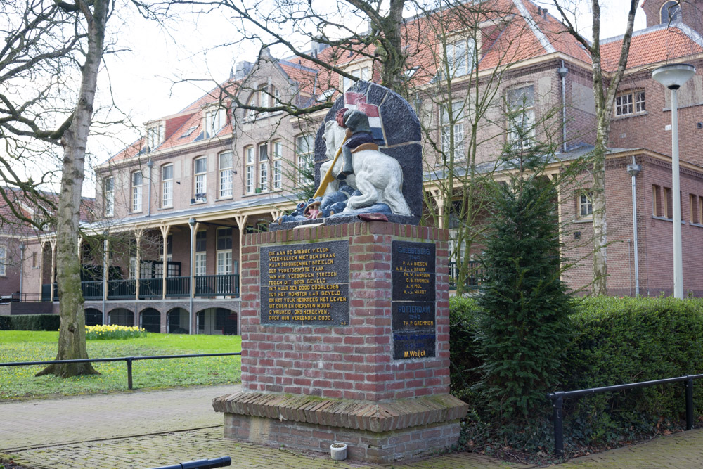 War Memorial St. Joris and the Dragon Druten #5