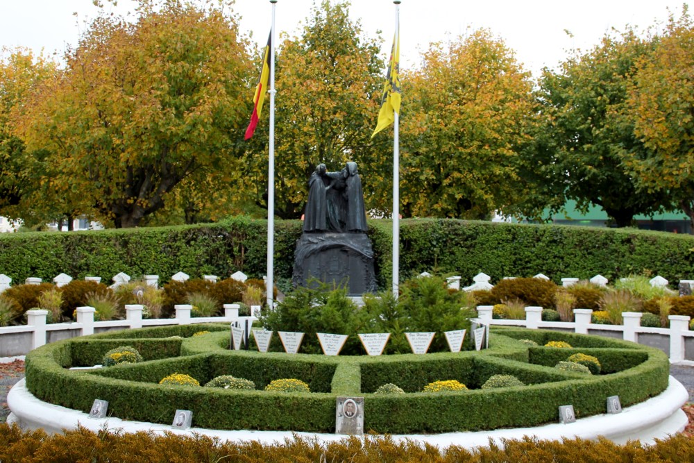 Oorlogsmonument Begraafplaats Blankenberge #1