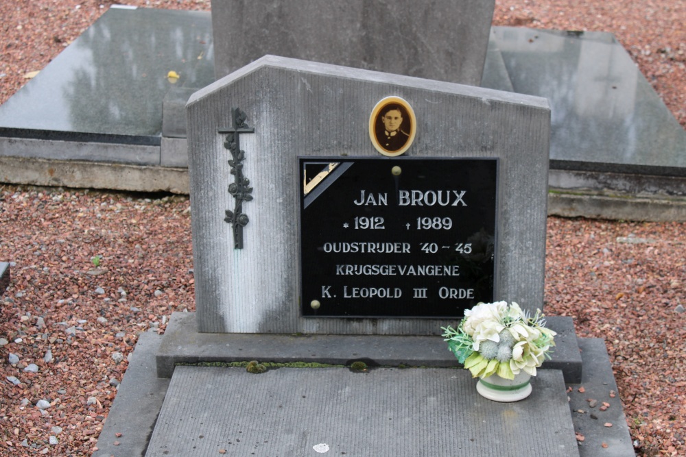 Belgian Graves Veterans Smeermaas #2