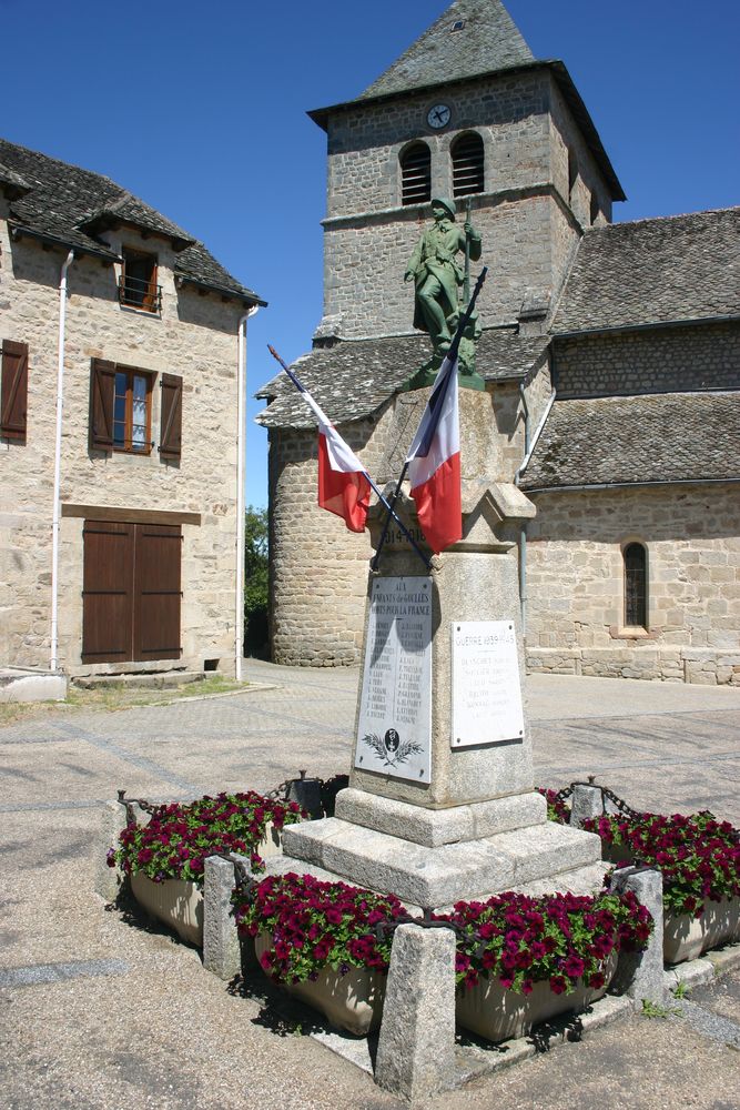 War Memorial Goulles #2