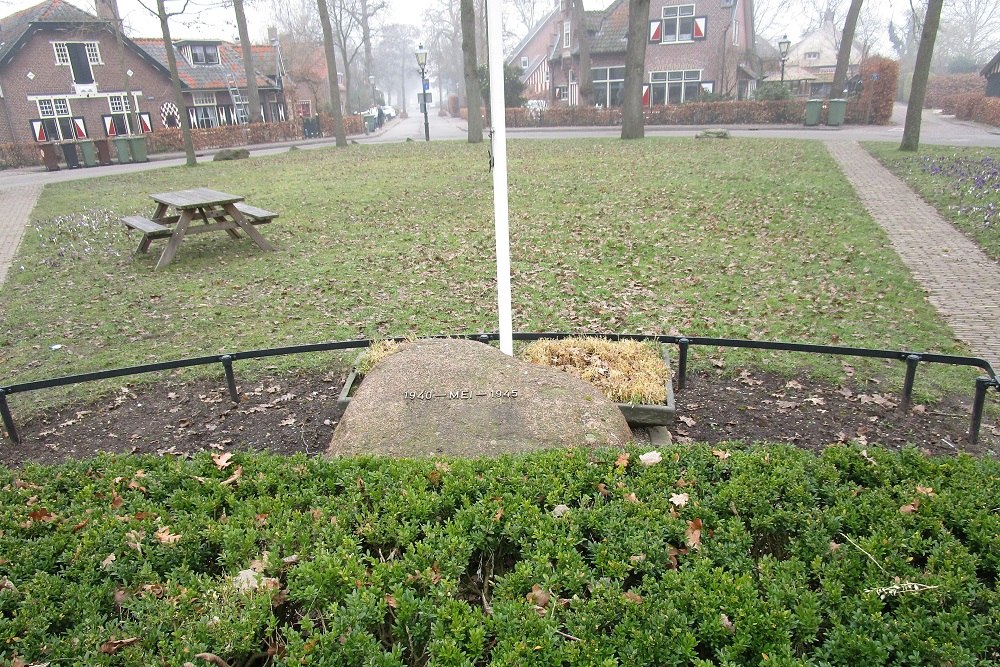 War Memorial Haarzuilens #3