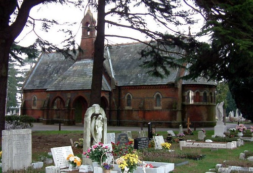 Commonwealth War Graves St. Mary Extra Cemetery