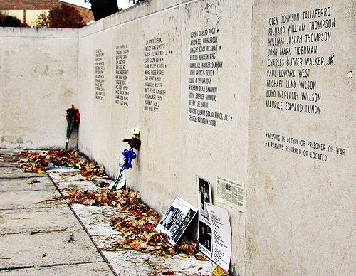 Monument Vietnam-Oorlog Kansas University