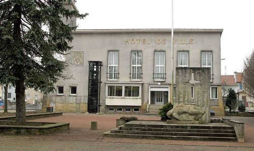 War Memorial Aumetz #1