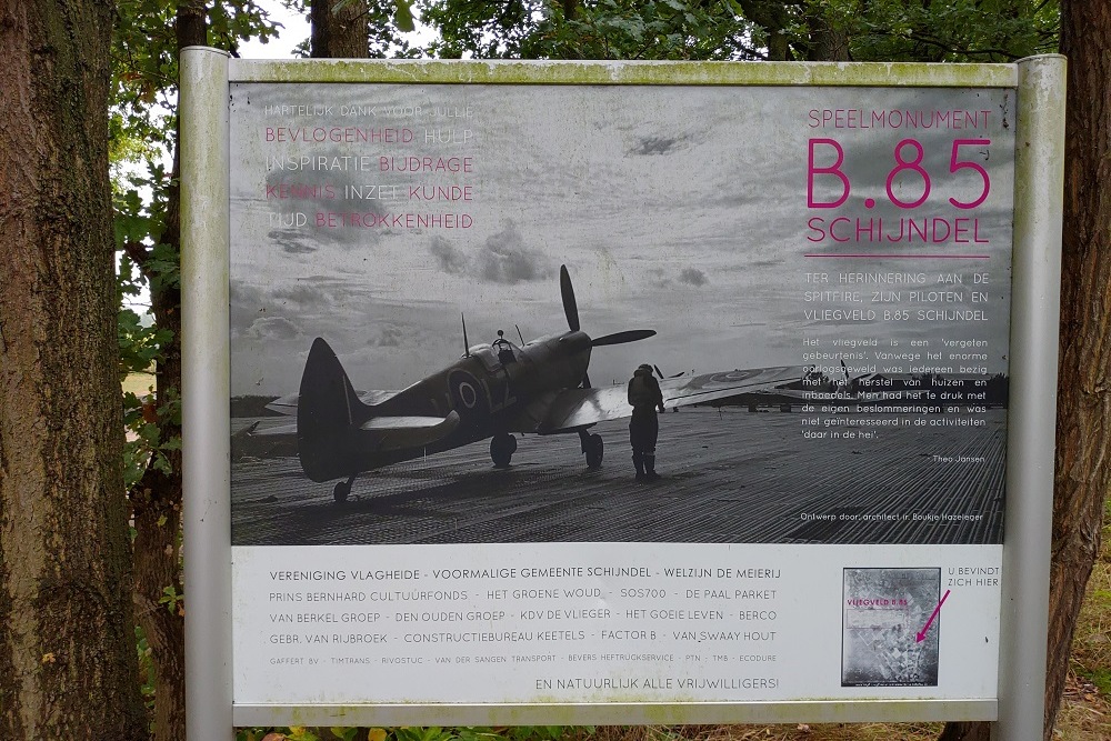 Spitfire Monument Eerde #2