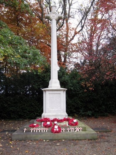 Oorlogsmonument Sutton on Hull #2