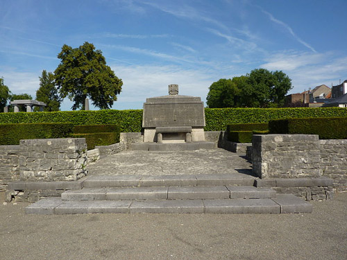 War Memorial Schaerbeek #1
