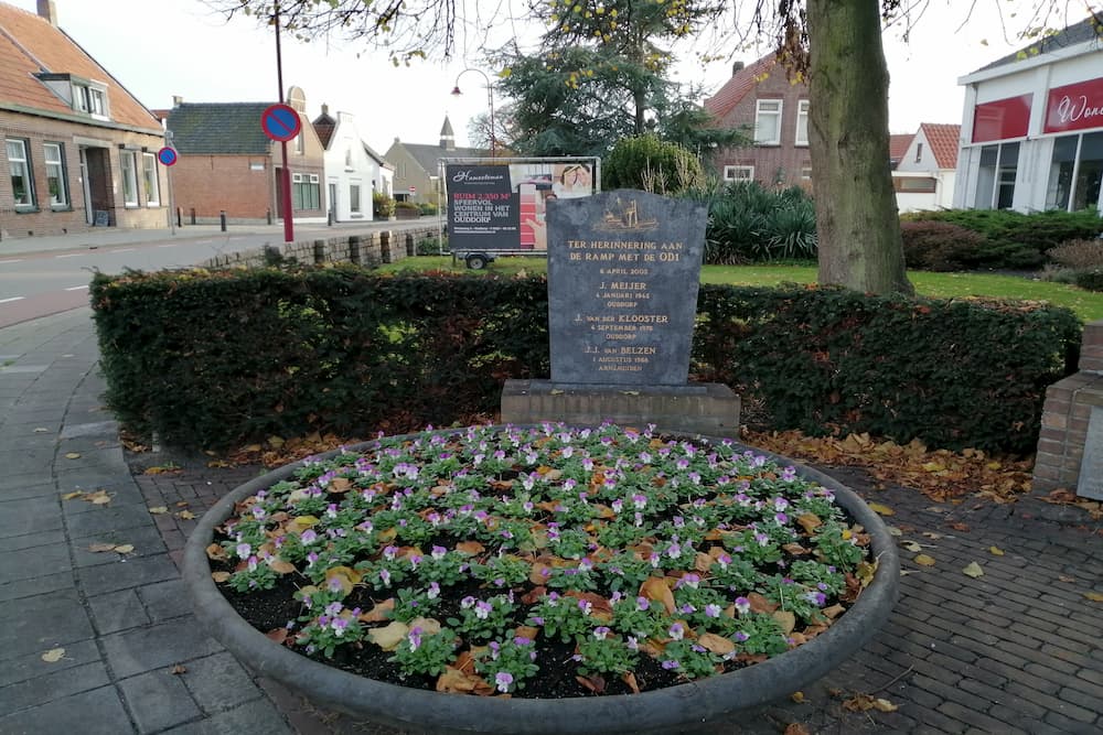 War Memorial Ouddorp #5