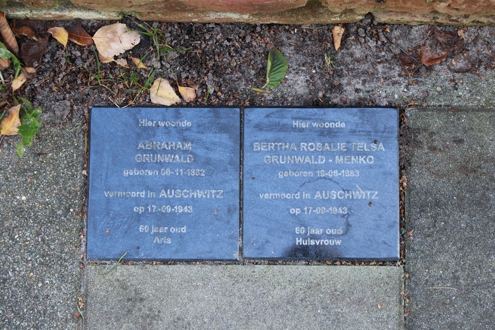 Memorial Stones Prins Willem Alexandersingel 93 (was Singel 93)