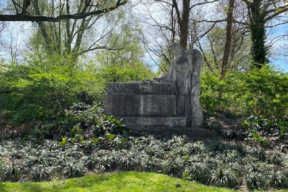 Monument Gestorven Franse Vluchtelingen #1