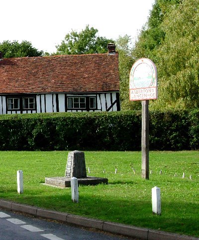 Oorlogsmonument Abberton #1