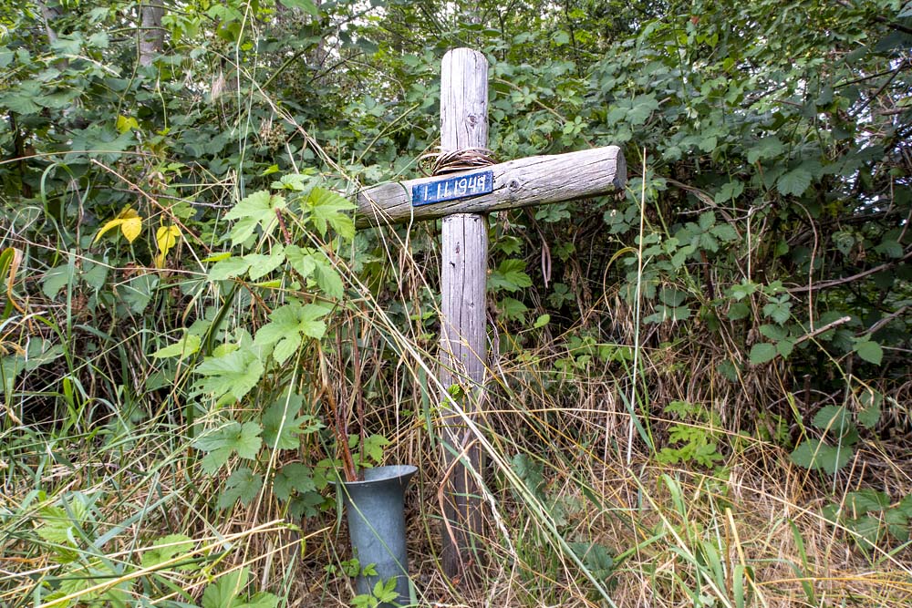 Memorial Cross Execution of Russian Forced Laborers Melick #1