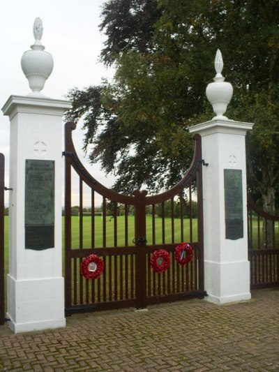 Oorlogsmonument Stone #1