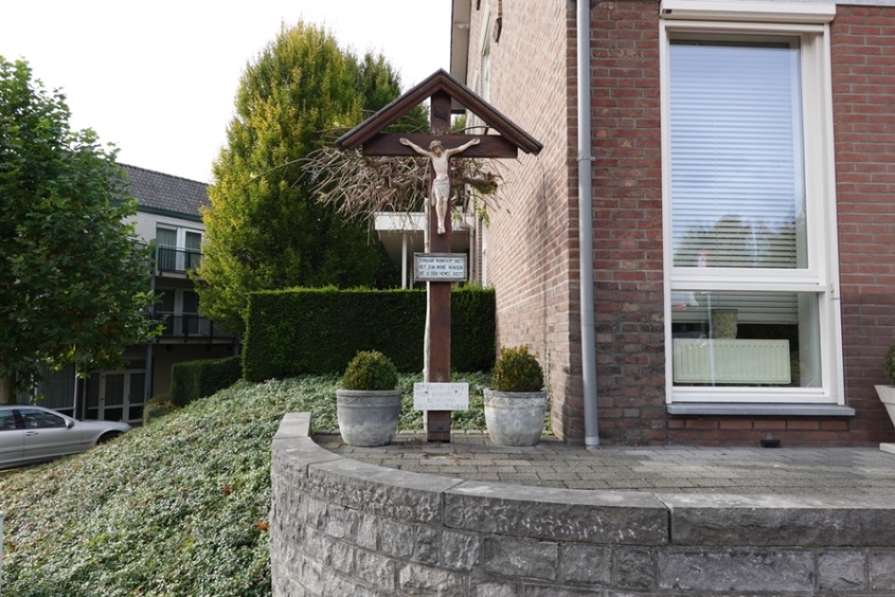 Remembrance Cross Termaar