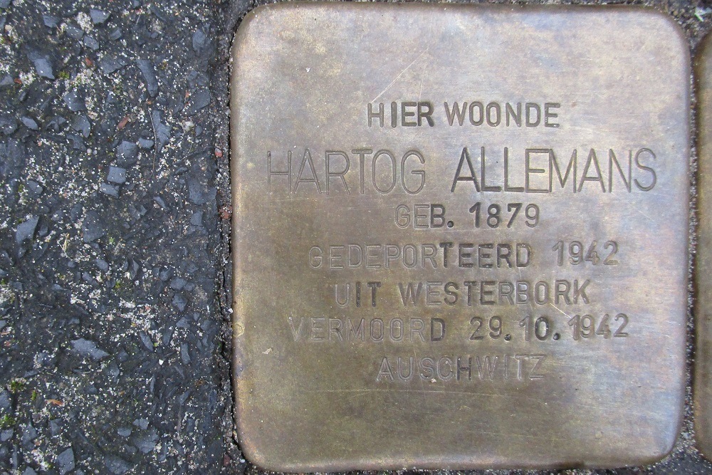 Stolpersteine Damsigtstraat 19 #2